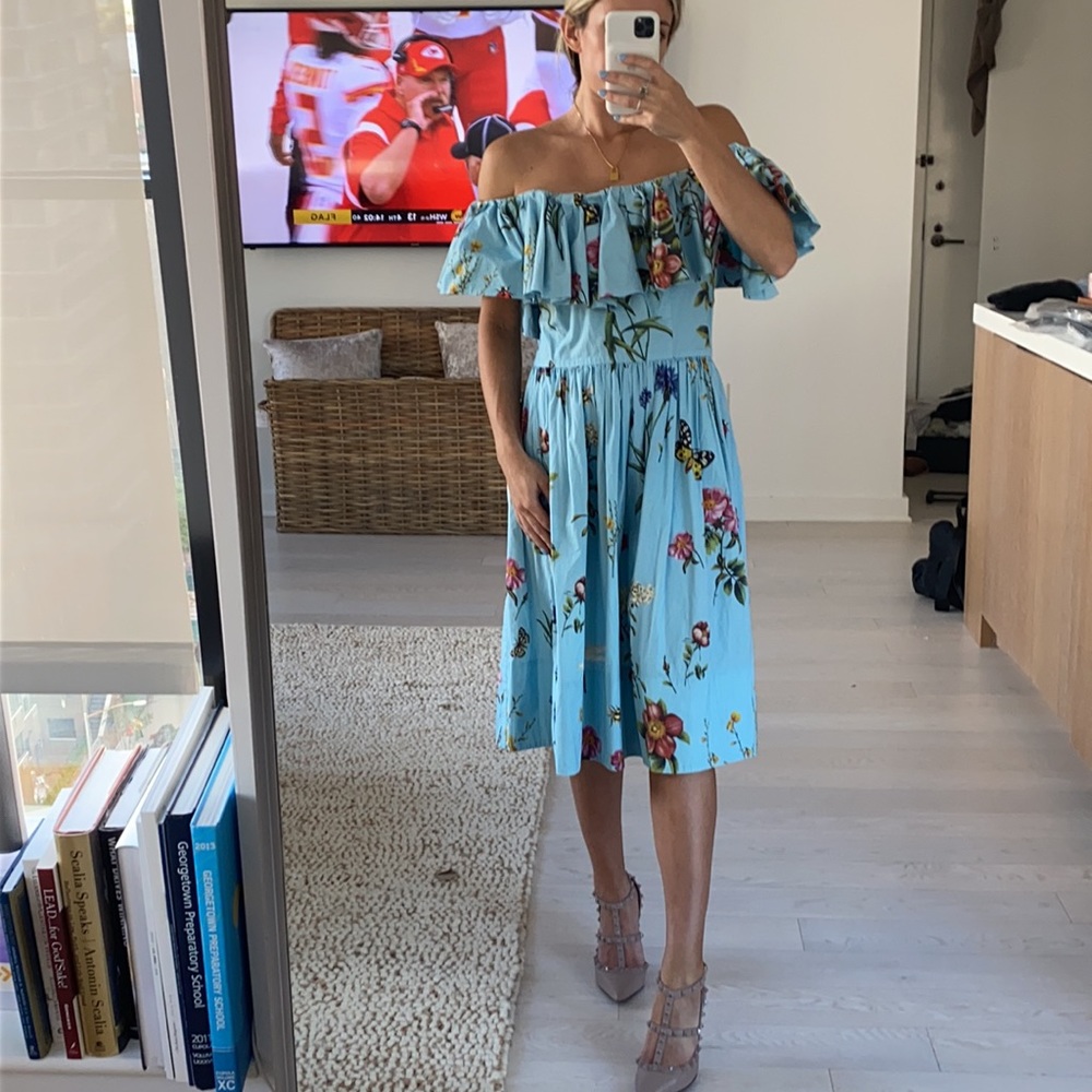SOLD $1675 OSCAR DE LA RENTA off the shoulder blue floral dress size 8 - Picture 5 of 13